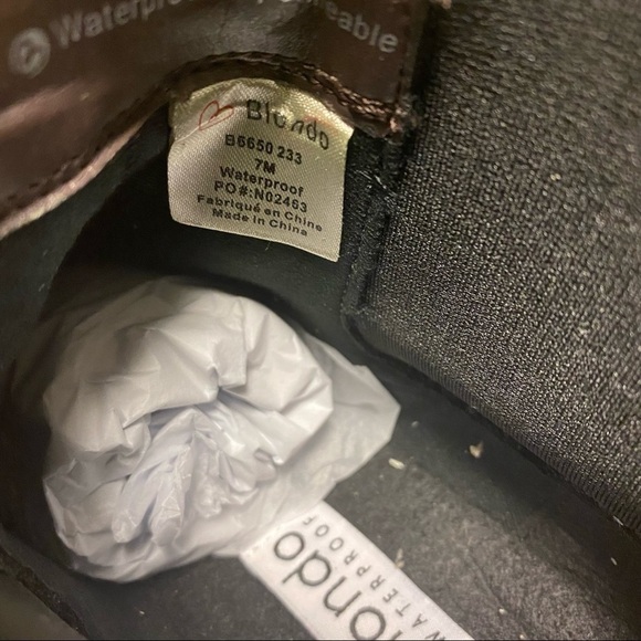 Blondo | Emelia Waterproof Snakeskin Chelsea Booties Size 7 NEW - Picture 7 of 7